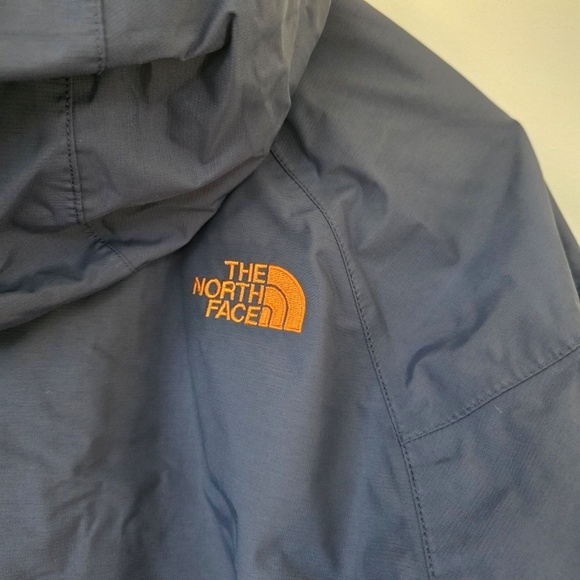 North Face Men's Dry Vent Hooded Rain Jacket - Medium - Picture 5 of 8